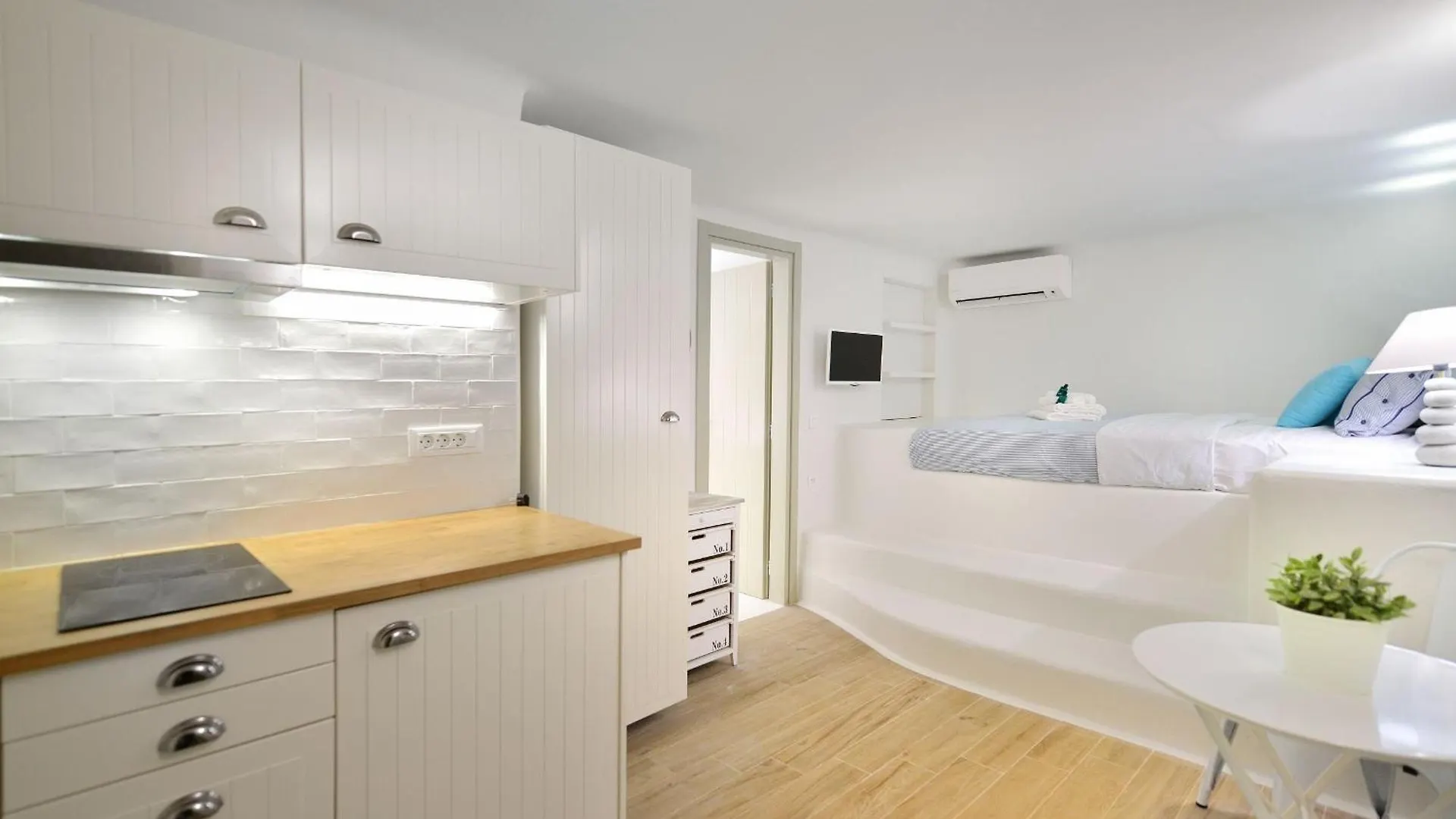 Outstanding Mykonos Villa 6 Bedrooms Villa Agamemnon Sauna Jacuzzi Panoramic Sea Views Elia  0*, Elia (Mykonos) اليونان