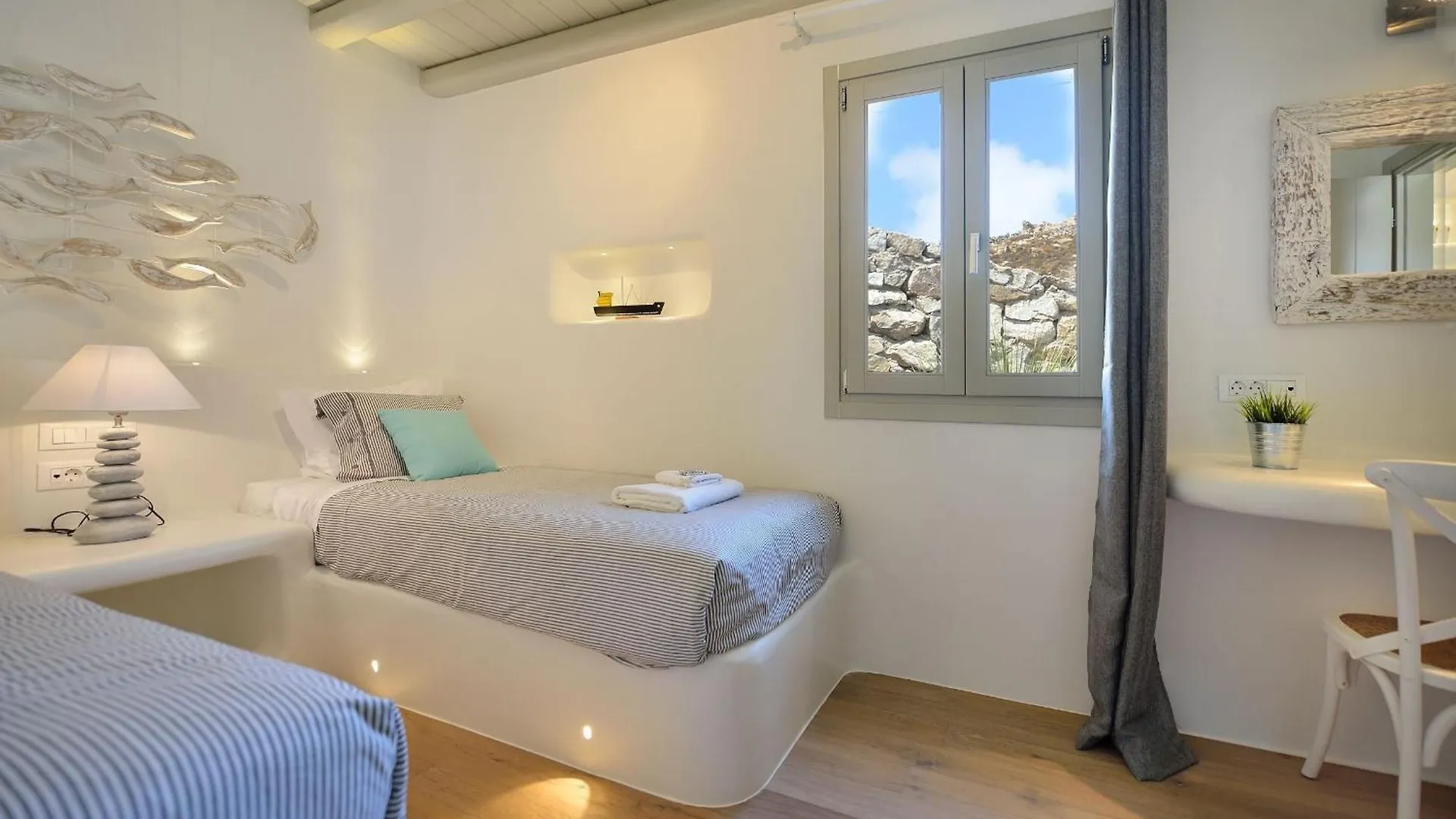 Outstanding Mykonos Villa 6 Bedrooms Villa Agamemnon Sauna Jacuzzi Panoramic Sea Views Elia  اليونان