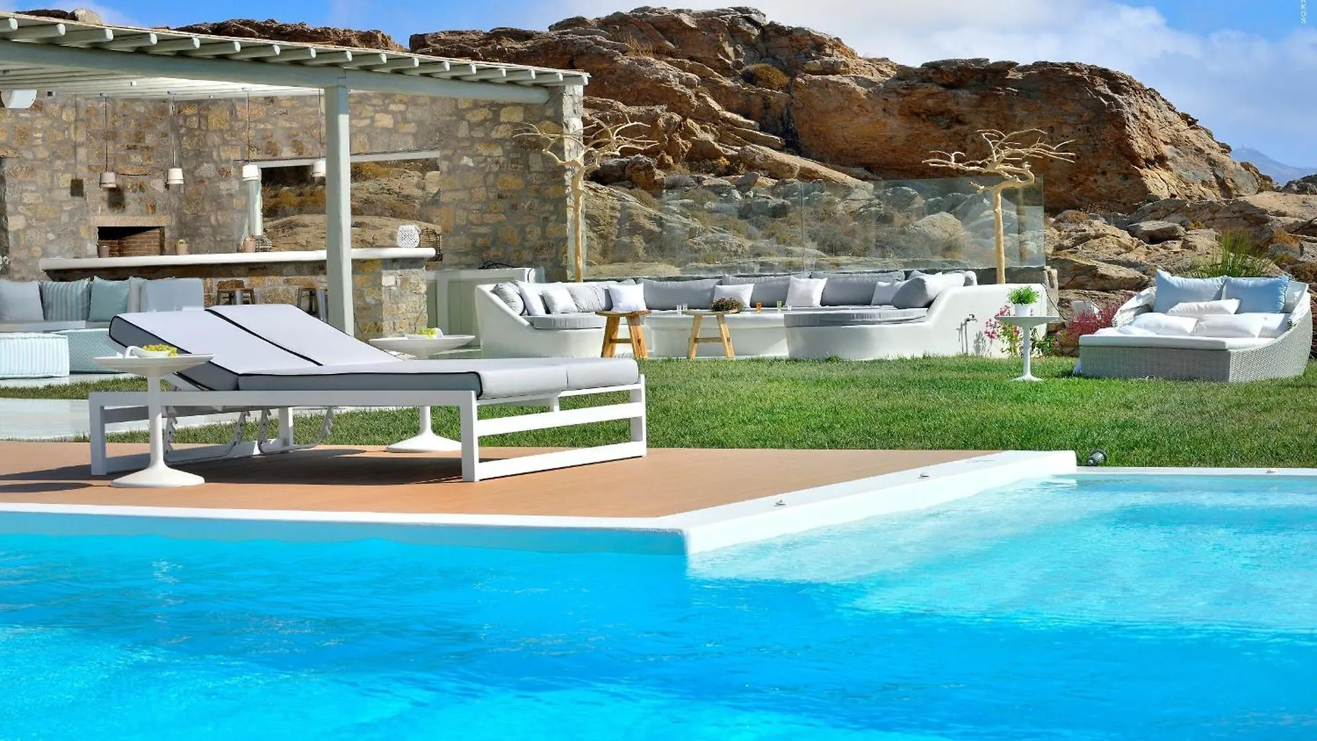 Outstanding Mykonos Villa 6 Bedrooms Villa Agamemnon Sauna Jacuzzi Panoramic Sea Views Elia